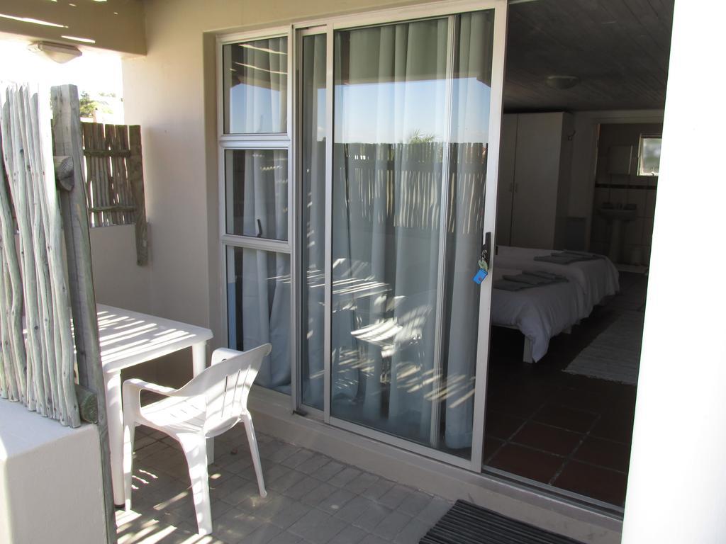 Due South Guest House Langebaan Exterior foto